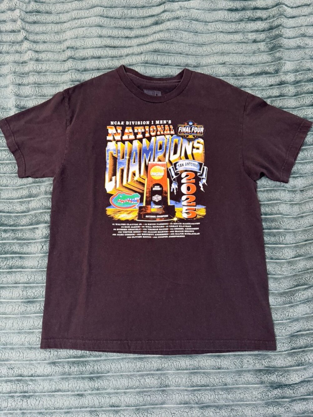 Florida Gators 2025 Basketball National Champions NIL T-Shirt Men’s Large Black